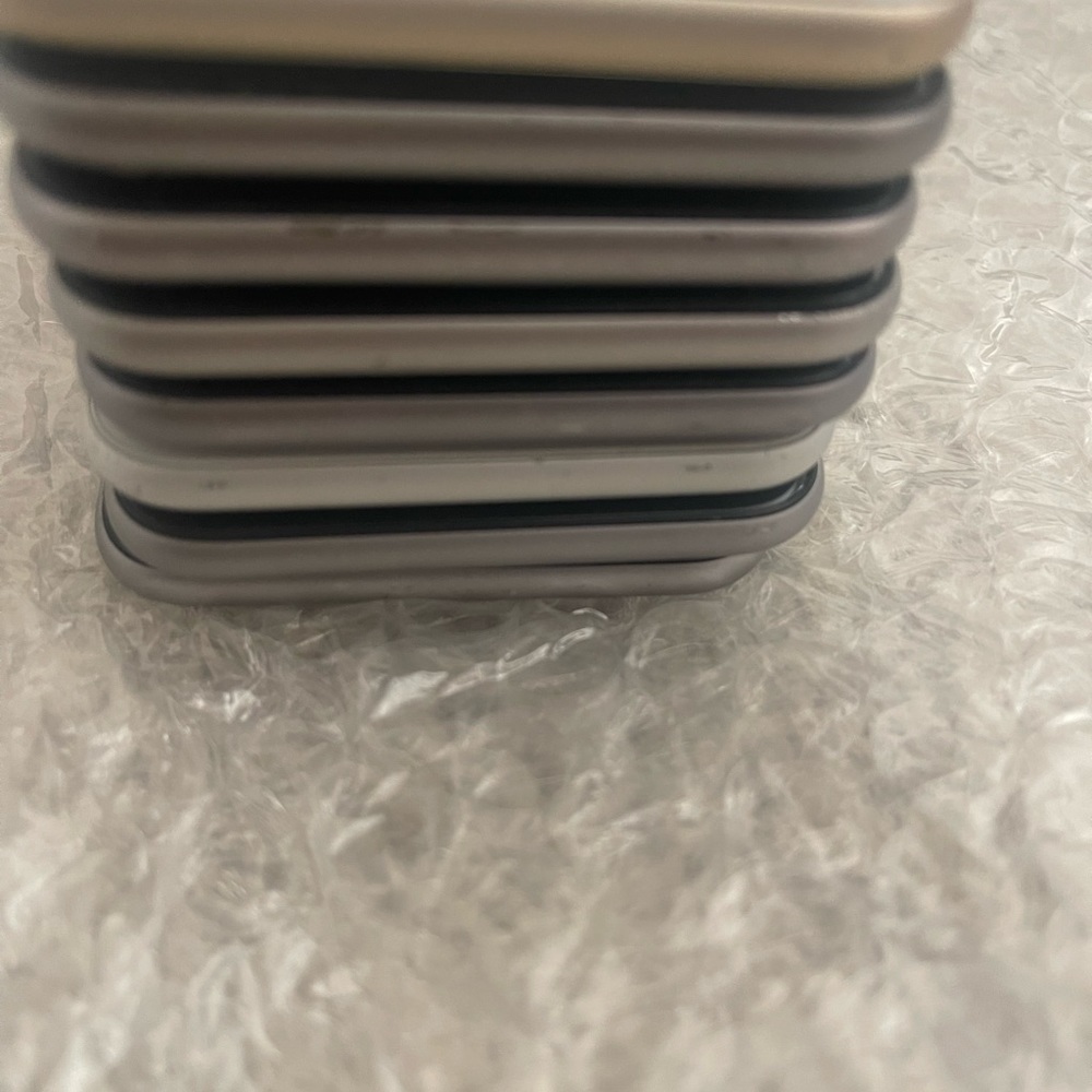 iPhone 6s fully unlocked - Picture 6 of 16